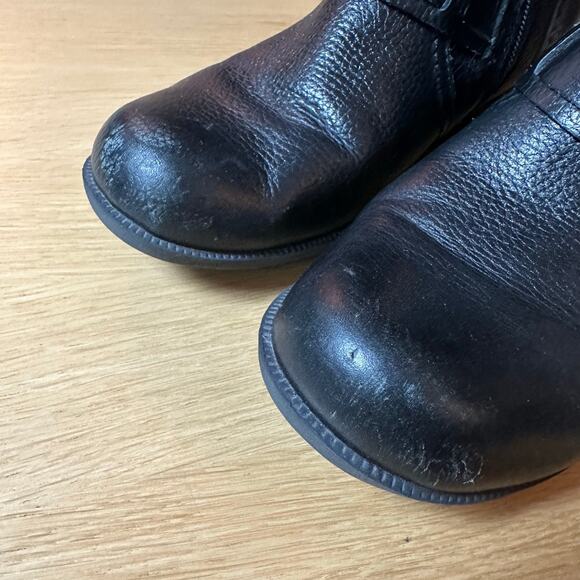 Clarks | Size 7 Riddle Avant Womens Black Leather Boot Leather Boots - Picture 2 of 8